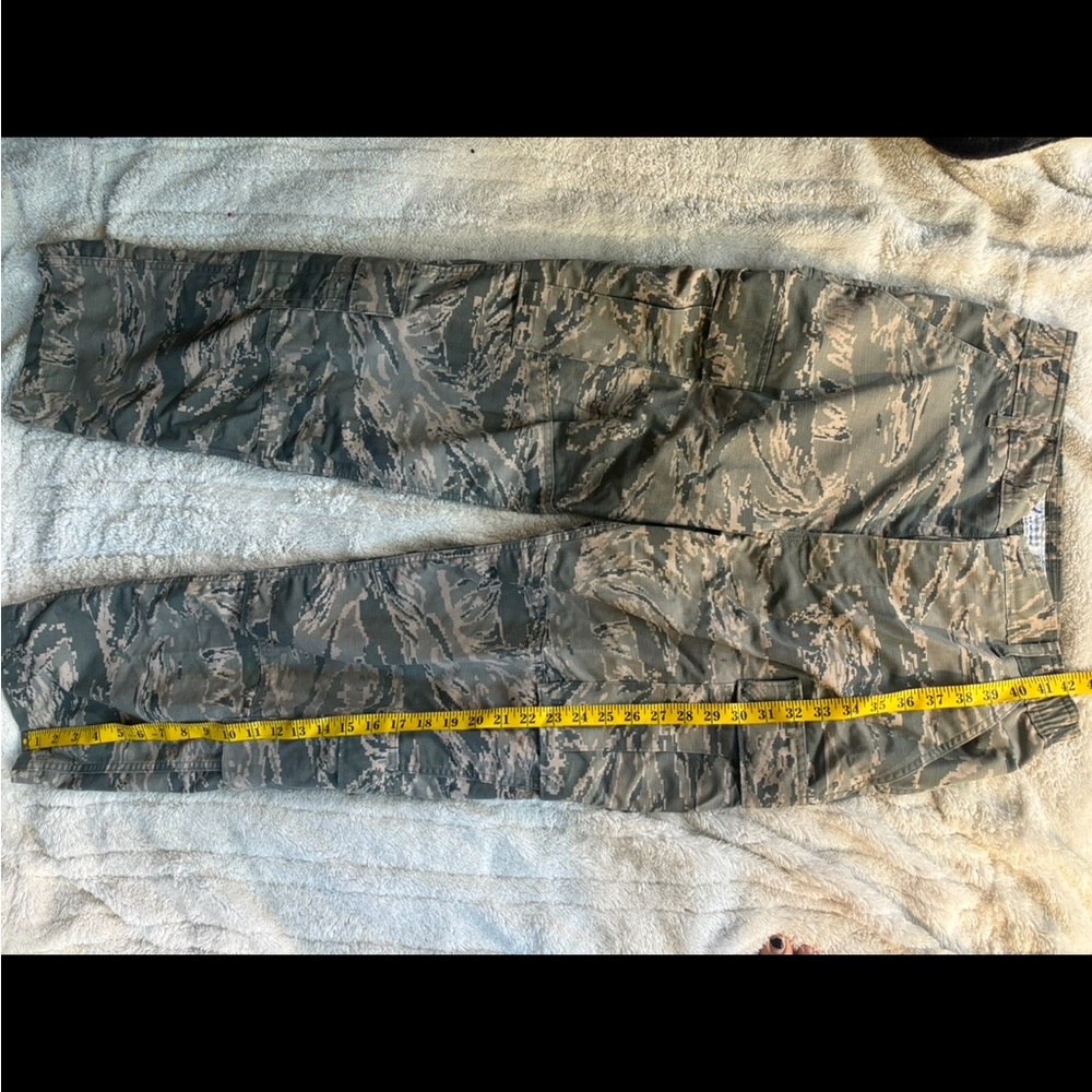 US AIR FORCE CAMO PANTS size medium